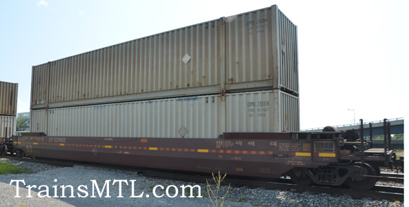 Car/wagon CP527462 right side / coté droit